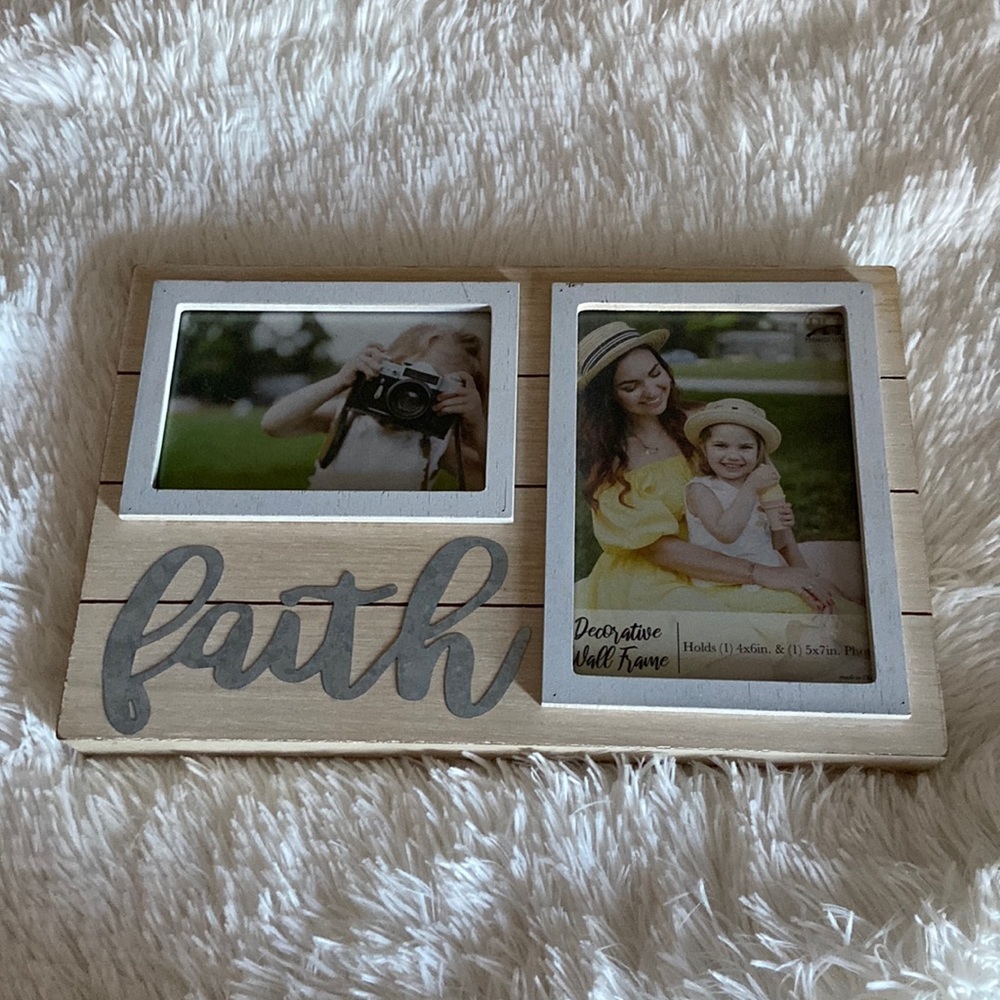 NEVER USED PICTURE FRAME!